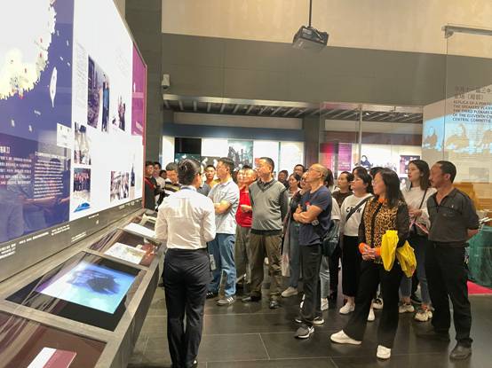 279E226AE0B7EC3EA9EBAAC4F3338641